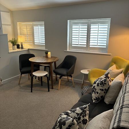 The Hive Apartment Marple Экстерьер фото