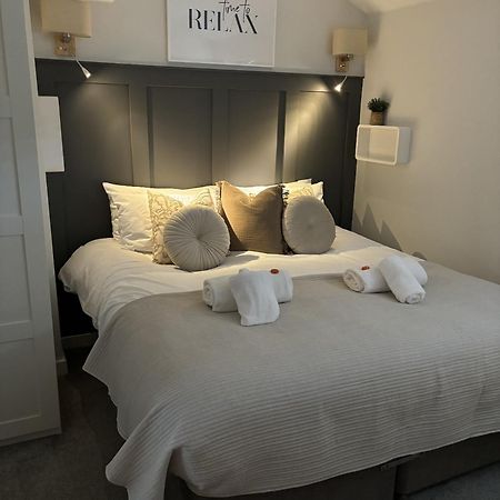 The Hive Apartment Marple Экстерьер фото