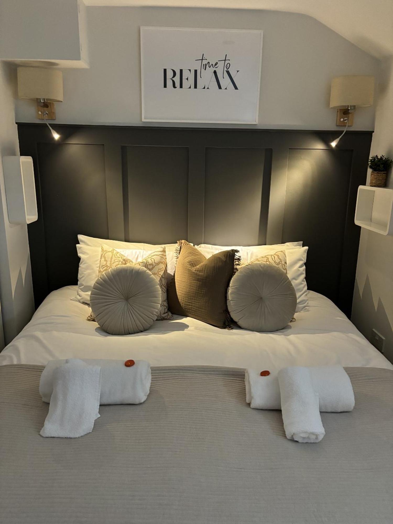 The Hive Apartment Marple Экстерьер фото