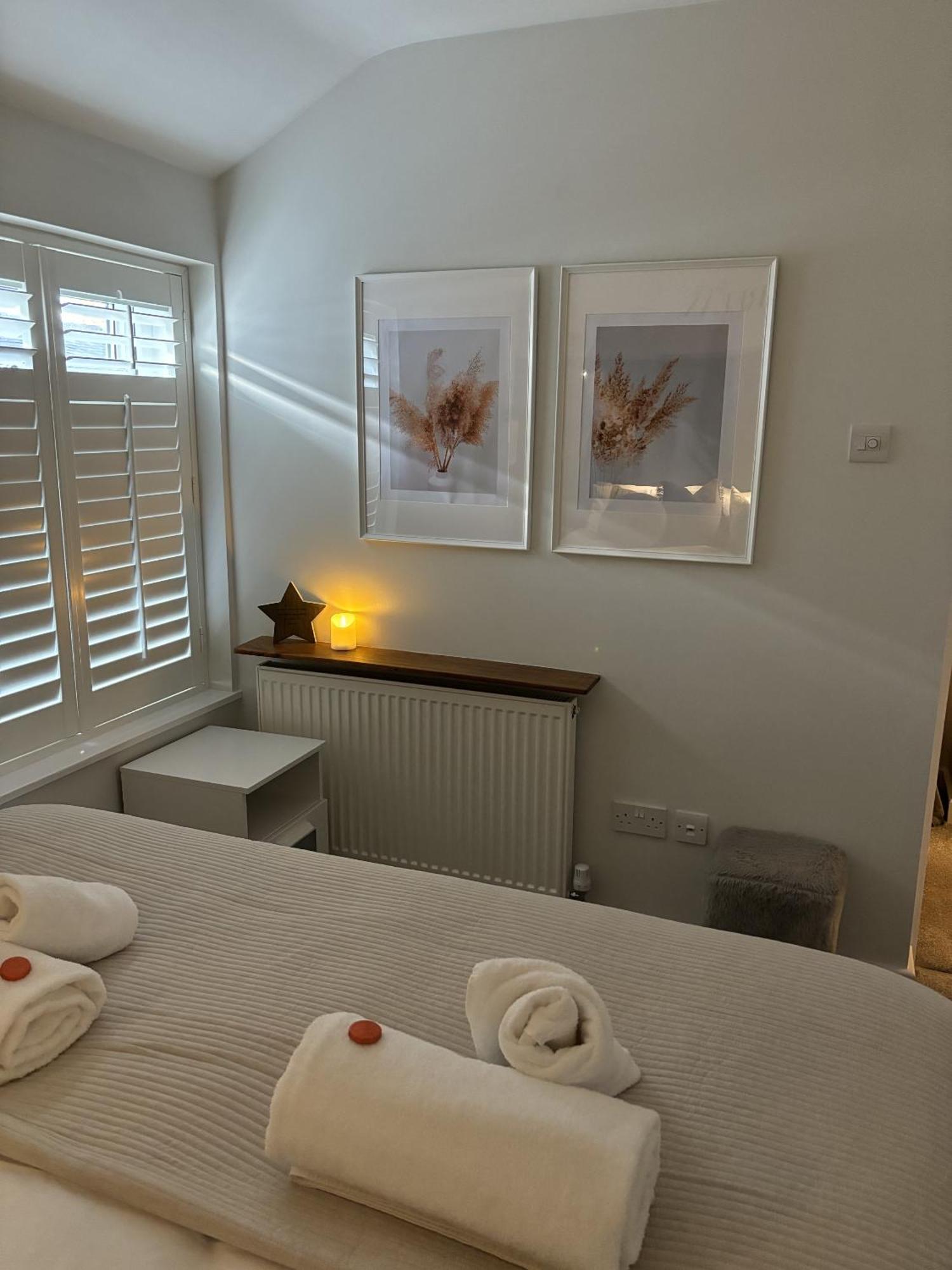 The Hive Apartment Marple Экстерьер фото